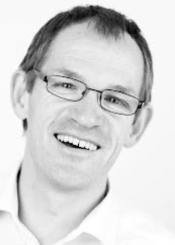 Portraitfoto Sebastian Bred