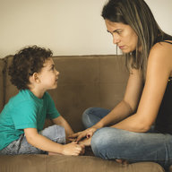 Mutter sauer auf Sohn 