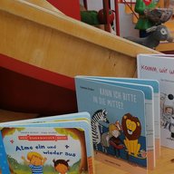 © Herder Buchhandlung Verschiedene Kinderbücher liegen auf den Tisch