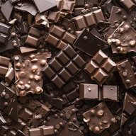 Gebrochene Schokoladenstücke