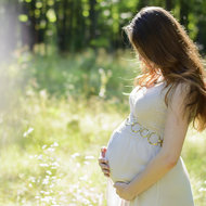 Wie man seine Schwangerschaft so richtig genießen kann - meinefamilie.at  Schwangere Frau