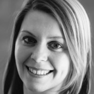 Portraitfoto Birgit Linhart