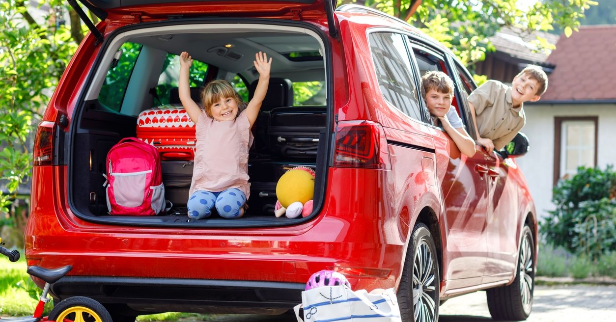 25 Tipps für lange Autofahrten - mit Kindern unter 6 Jahren