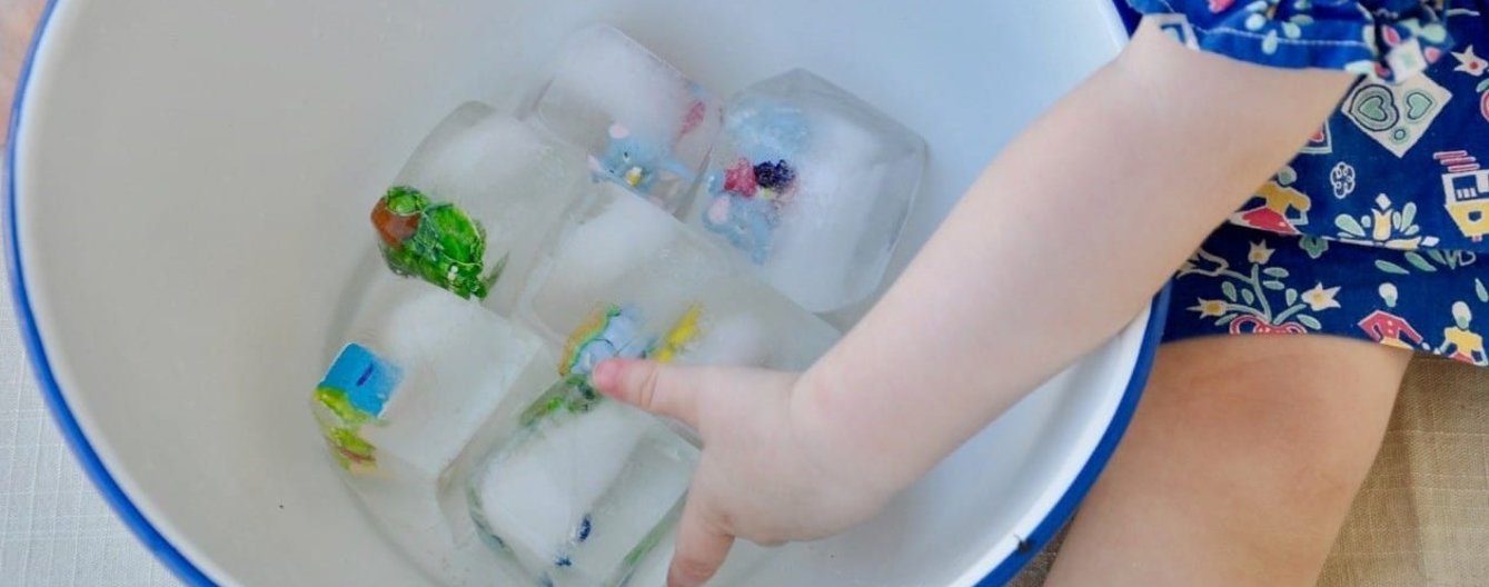 Tipps gegen die Hitze - meinefamilie.at Bunte Eiswürfel