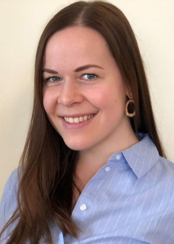 Portraitfoto Alexandra Hogan