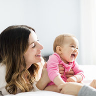 Baby mit Mutter und Vater