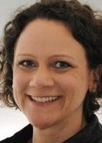 Portraitfoto Elisabeth Losnki