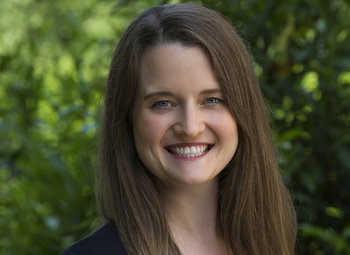 Portraitfoto Stephanie Miesbauer