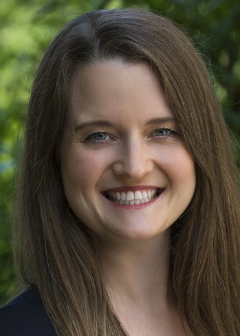 Portraitfoto Stephanie Miesbauer