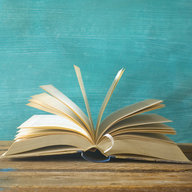 Aufgeschlagenes Buch